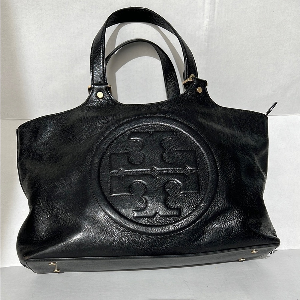 Tory Burch Bombe logo Black zip Leather Shoulder/Tote Bag